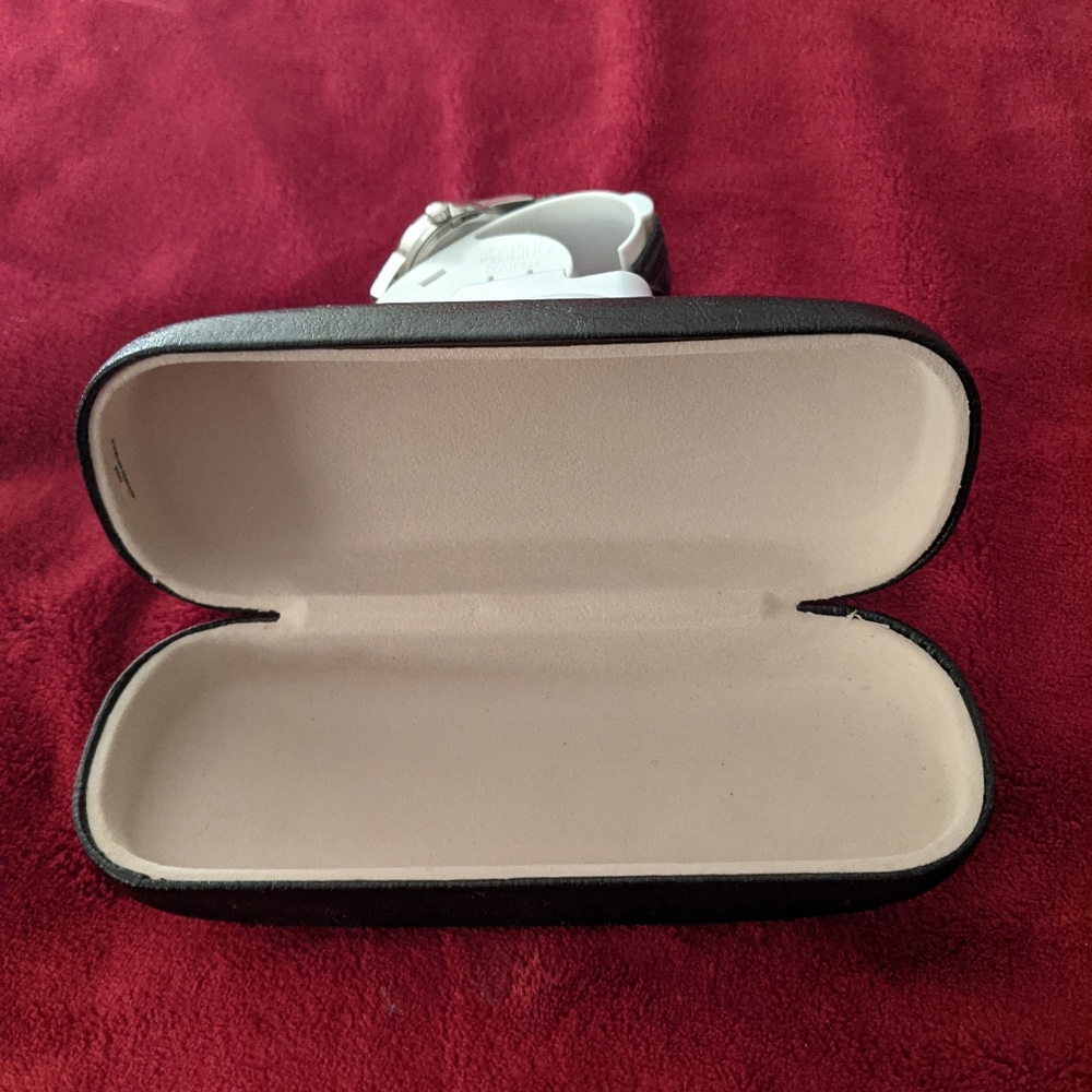 Glass Case (used)